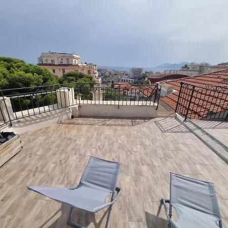 Grasse Toit Terrasse *