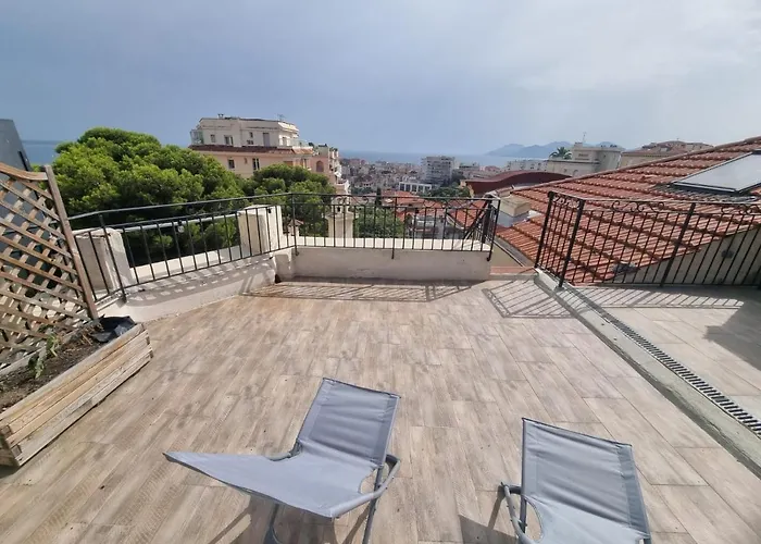 Grasse Toit Terrasse *